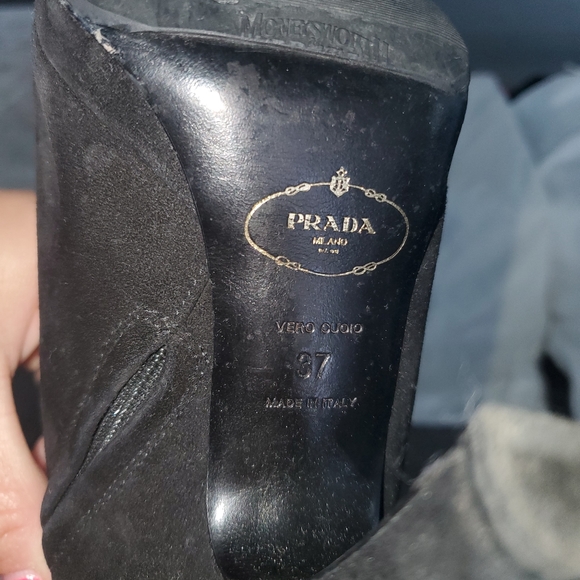 Authentic Prada Suede boots - Picture 4 of 7